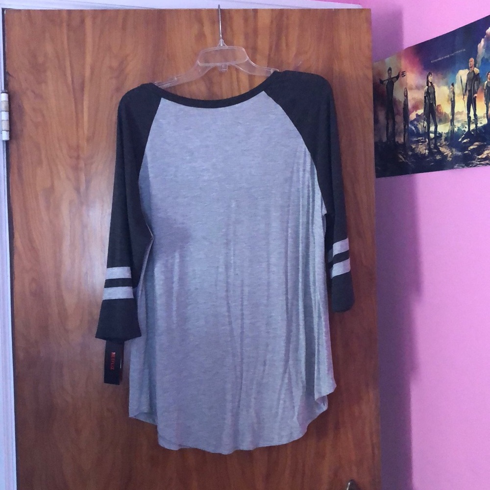 Stranger Things Tee - Picture 2 of 4